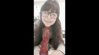 Cilik resik girl muter karo dildo lan njaluk orgarsm rubbing ing dheweke pus