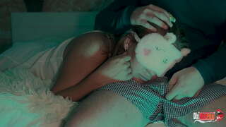 Me despierto y mi paso a la madre de su SIESTA y el semen en su boca! 4k