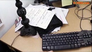 ���พื่อทำข้อตกลงกับร้องธุรกิจหญิงคนสำหรับเธอที่จะมีเงิน